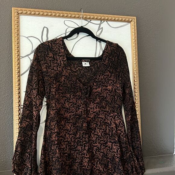 Lost River Clothing Company Boho Blouse Brown Black Bell Sleeve Size Small - Picture 2 of 4